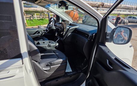 Hyundai Staria, 2021 год, 4 990 000 рублей, 10 фотография
