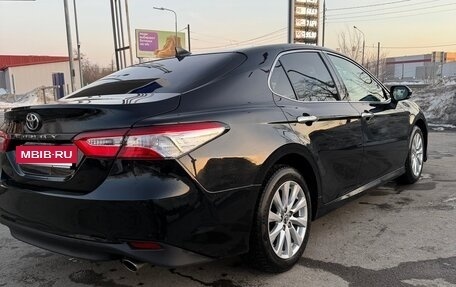 Toyota Camry, 2019 год, 2 230 000 рублей, 6 фотография