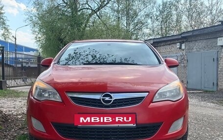 Opel Astra J, 2011 год, 450 000 рублей, 4 фотография