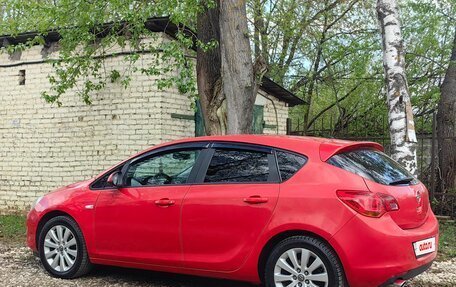 Opel Astra J, 2011 год, 450 000 рублей, 6 фотография