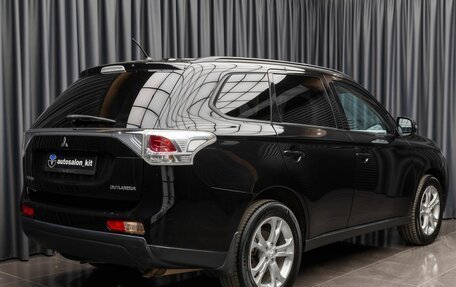 Mitsubishi Outlander III рестайлинг 3, 2012 год, 1 690 000 рублей, 6 фотография