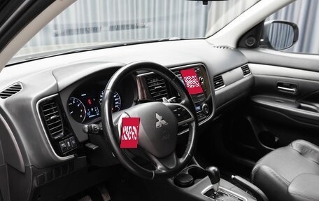 Mitsubishi Outlander III рестайлинг 3, 2012 год, 1 690 000 рублей, 9 фотография