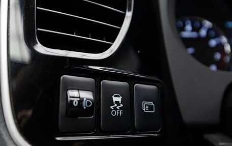 Mitsubishi Outlander III рестайлинг 3, 2012 год, 1 690 000 рублей, 17 фотография