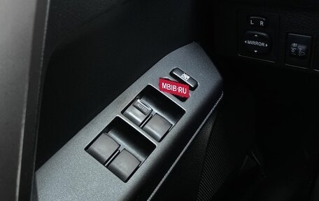 Toyota RAV4, 2019 год, 2 360 000 рублей, 12 фотография