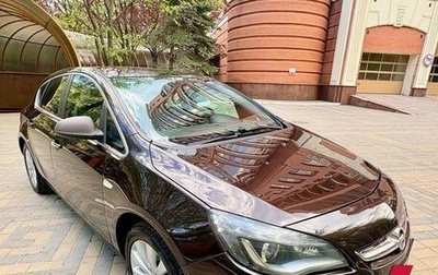 Opel Astra J, 2013 год, 880 000 рублей, 1 фотография