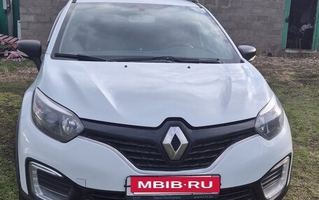 Renault Kaptur I рестайлинг, 2017 год, 950 000 рублей, 1 фотография