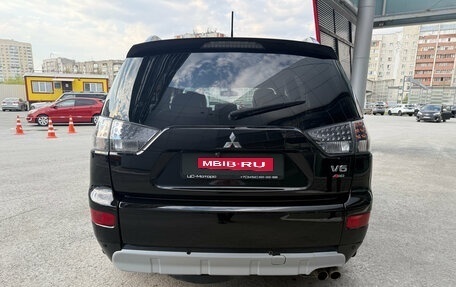 Mitsubishi Outlander III рестайлинг 3, 2007 год, 790 000 рублей, 4 фотография