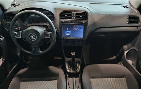 Volkswagen Polo VI (EU Market), 2011 год, 470 000 рублей, 10 фотография