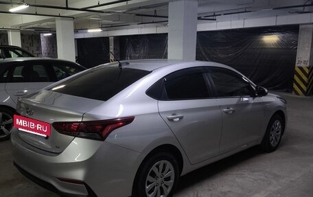 Hyundai Solaris II рестайлинг, 2019 год, 1 400 000 рублей, 4 фотография
