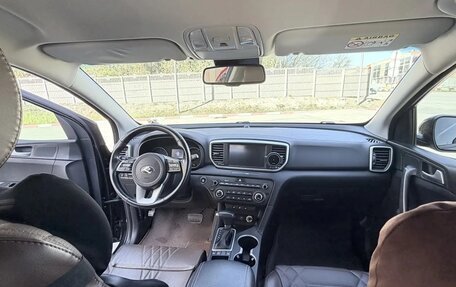 KIA Sportage IV рестайлинг, 2020 год, 2 500 000 рублей, 2 фотография