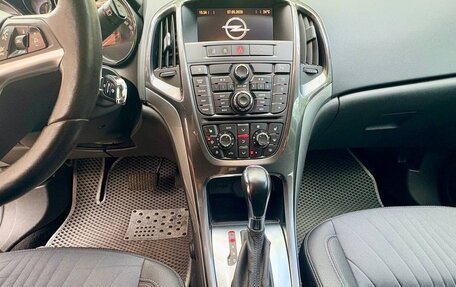 Opel Astra J, 2013 год, 880 000 рублей, 11 фотография
