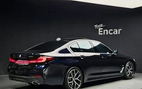 BMW 5 серия, 2023 год, 5 320 000 рублей, 2 фотография