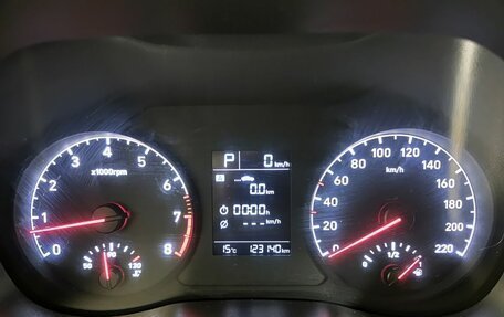 Hyundai Solaris II рестайлинг, 2019 год, 1 450 000 рублей, 13 фотография