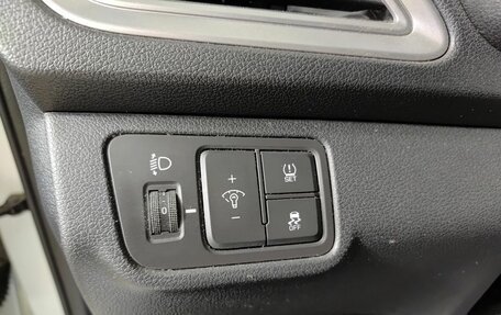 Hyundai Solaris II рестайлинг, 2019 год, 1 450 000 рублей, 20 фотография