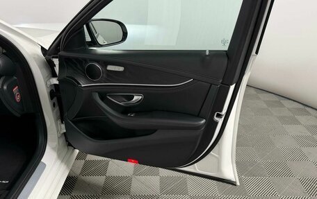 Mercedes-Benz E-Класс, 2016 год, 2 801 600 рублей, 23 фотография
