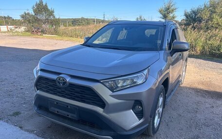 Toyota RAV4, 2021 год, 3 600 000 рублей, 1 фотография