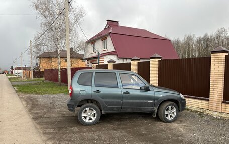 Chevrolet Niva I рестайлинг, 2013 год, 410 000 рублей, 4 фотография
