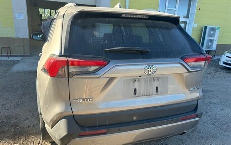 Toyota RAV4, 2021 год, 3 600 000 рублей, 8 фотография