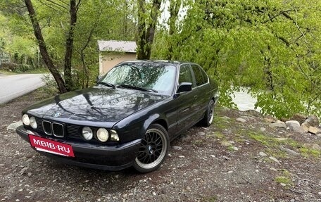 BMW 5 серия, 1988 год, 450 000 рублей, 2 фотография