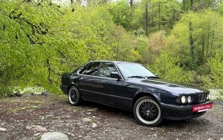 BMW 5 серия, 1988 год, 450 000 рублей, 4 фотография