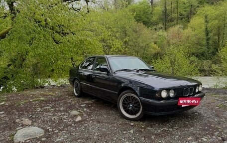 BMW 5 серия, 1988 год, 450 000 рублей, 6 фотография