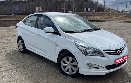 Hyundai Solaris II рестайлинг, 2016 год, 950 000 рублей, 1 фотография