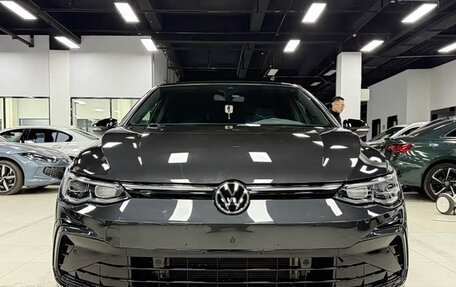 Volkswagen Golf VIII, 2022 год, 1 790 000 рублей, 2 фотография