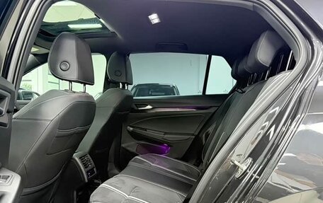 Volkswagen Golf VIII, 2022 год, 1 790 000 рублей, 10 фотография