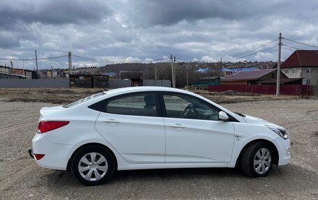Hyundai Solaris II рестайлинг, 2016 год, 950 000 рублей, 4 фотография