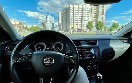 Skoda Octavia, 2017 год, 1 780 000 рублей, 12 фотография