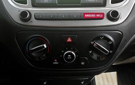 Hyundai Solaris II рестайлинг, 2021 год, 1 377 000 рублей, 14 фотография