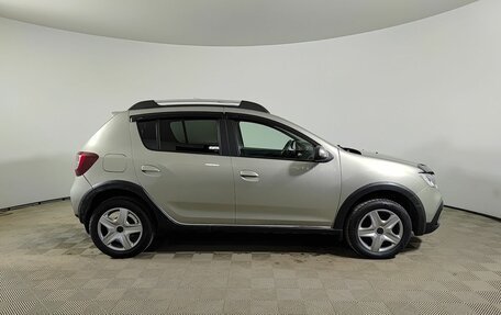 Renault Sandero II рестайлинг, 2019 год, 830 000 рублей, 4 фотография