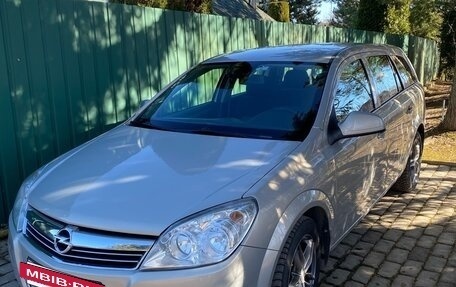 Opel Astra H, 2010 год, 900 000 рублей, 3 фотография