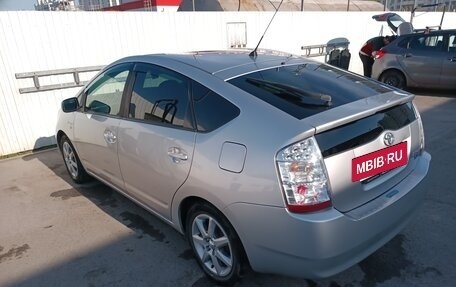 Toyota Prius, 2009 год, 780 000 рублей, 2 фотография