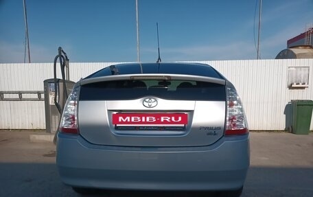 Toyota Prius, 2009 год, 780 000 рублей, 3 фотография