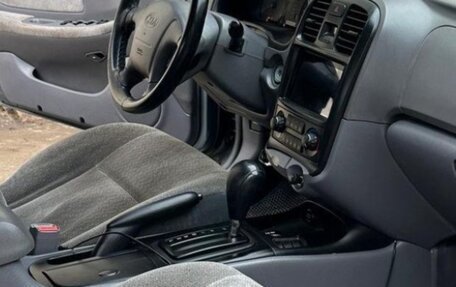 KIA Optima II, 2002 год, 300 000 рублей, 2 фотография