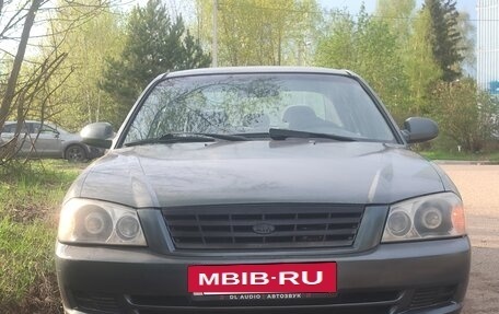 KIA Optima II, 2002 год, 300 000 рублей, 10 фотография