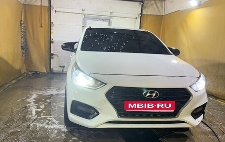 Hyundai Solaris II рестайлинг, 2018 год, 800 000 рублей, 11 фотография
