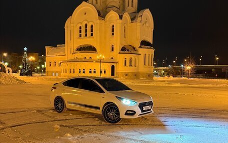 Hyundai Solaris II рестайлинг, 2018 год, 800 000 рублей, 15 фотография