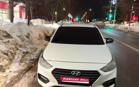Hyundai Solaris II рестайлинг, 2018 год, 800 000 рублей, 14 фотография
