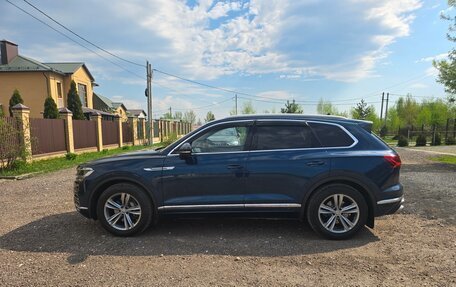 Volkswagen Touareg III, 2018 год, 6 300 000 рублей, 3 фотография