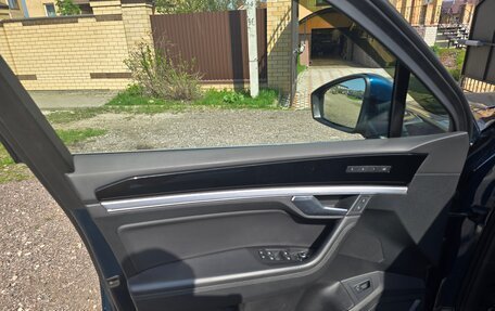 Volkswagen Touareg III, 2018 год, 6 300 000 рублей, 7 фотография
