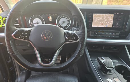 Volkswagen Touareg III, 2018 год, 6 300 000 рублей, 9 фотография