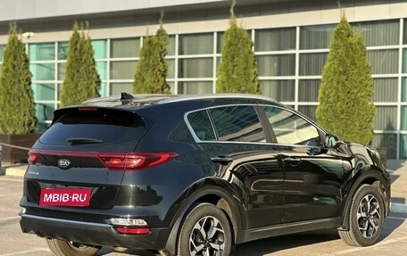 KIA Sportage IV рестайлинг, 2021 год, 2 325 000 рублей, 6 фотография