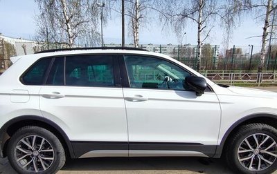 Volkswagen Tiguan II, 2020 год, 3 600 000 рублей, 1 фотография