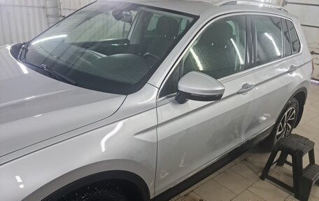 Volkswagen Tiguan II, 2018 год, 2 200 000 рублей, 6 фотография