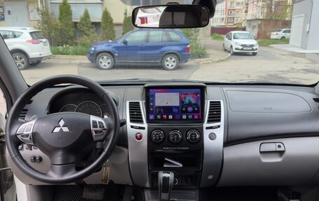 Mitsubishi Pajero Sport II рестайлинг, 2011 год, 2 100 000 рублей, 8 фотография
