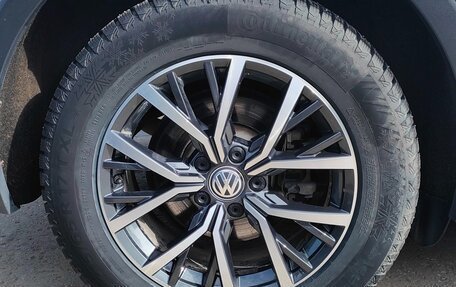 Volkswagen Tiguan II, 2020 год, 3 600 000 рублей, 16 фотография