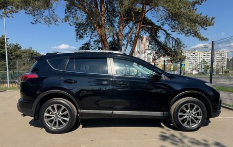 Toyota RAV4, 2018 год, 2 700 000 рублей, 5 фотография