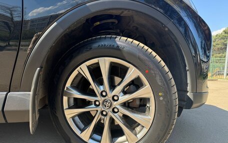 Toyota RAV4, 2018 год, 2 700 000 рублей, 8 фотография